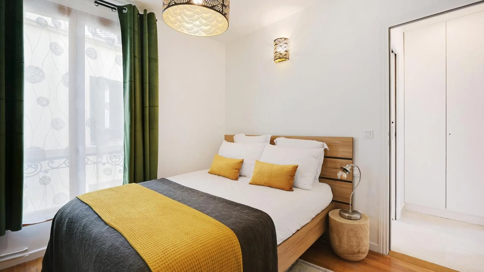 Fully Renovated Apartment In Montmartre Párizs