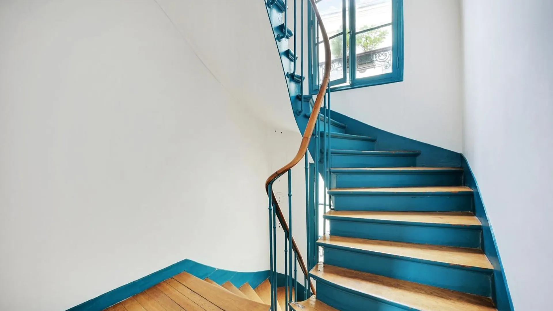 Fully Renovated Apartment In Montmartre París